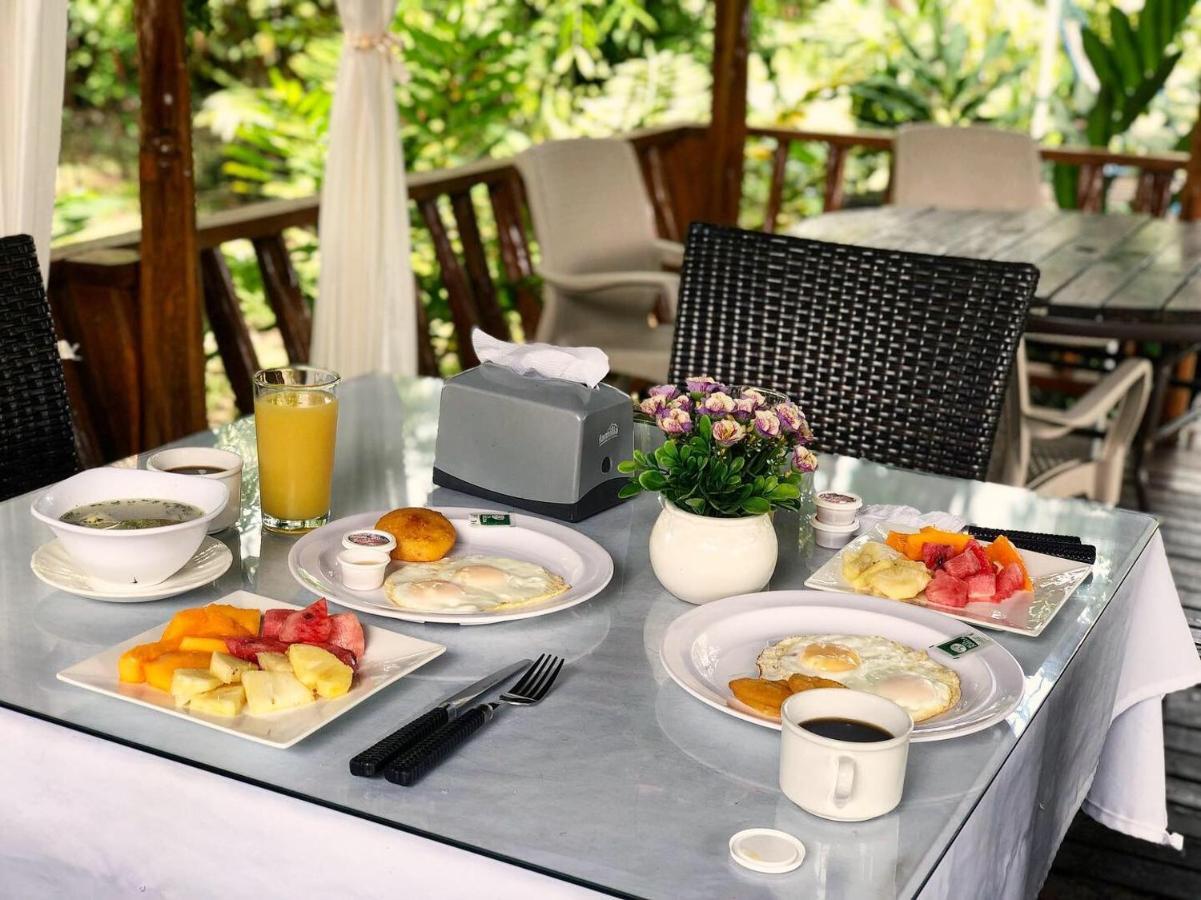 Hotel Madreselva ليتيسيا المظهر الخارجي الصورة